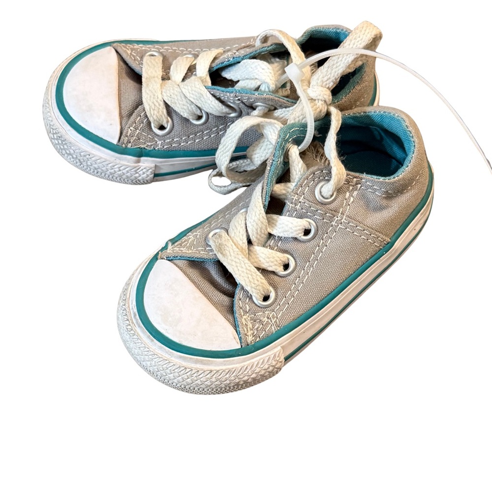 Infant Converse Chuck‎ Taylor Gray and Teal Sneakers Size 4